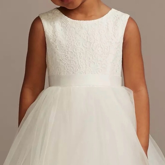 David's Bridal Soft White Flower Girl Dress NWT - Picture 9 of 10